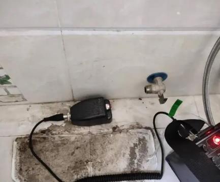 新兴屋顶漏水维修公司分享下卫生间漏水的危害及解决方法